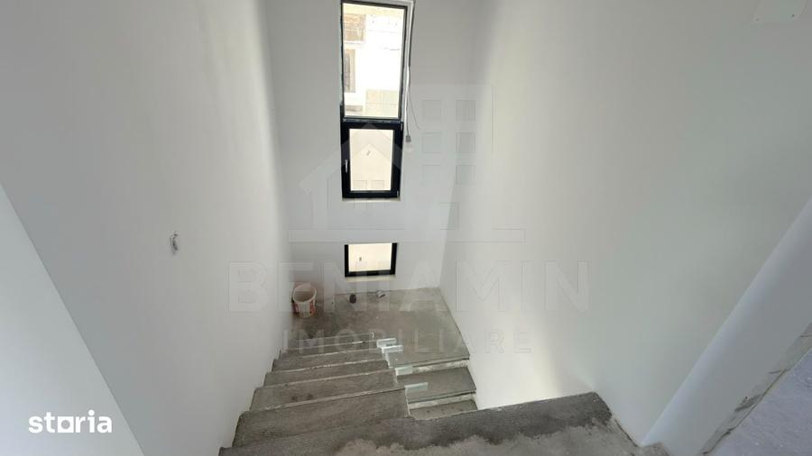 Casă cu 4 camere decomandat cu Teren 328 Mp în Șimnicu de Sus