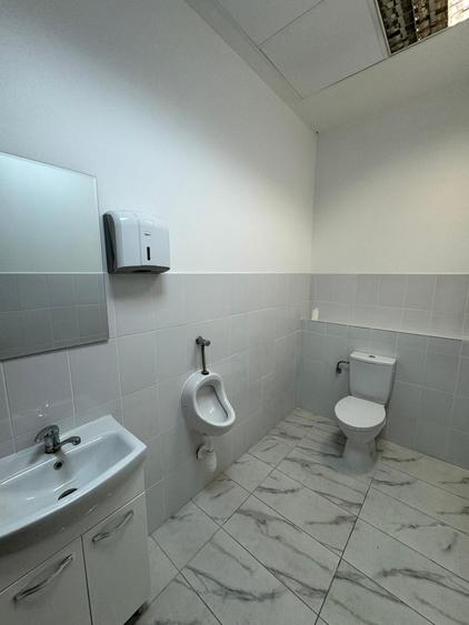 Spațiu comercial, de 108.87000274658 mp, în Moșilor