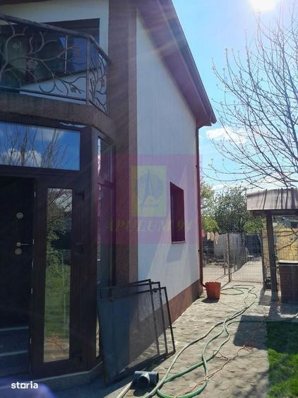 Casă cu 4 camere în Central