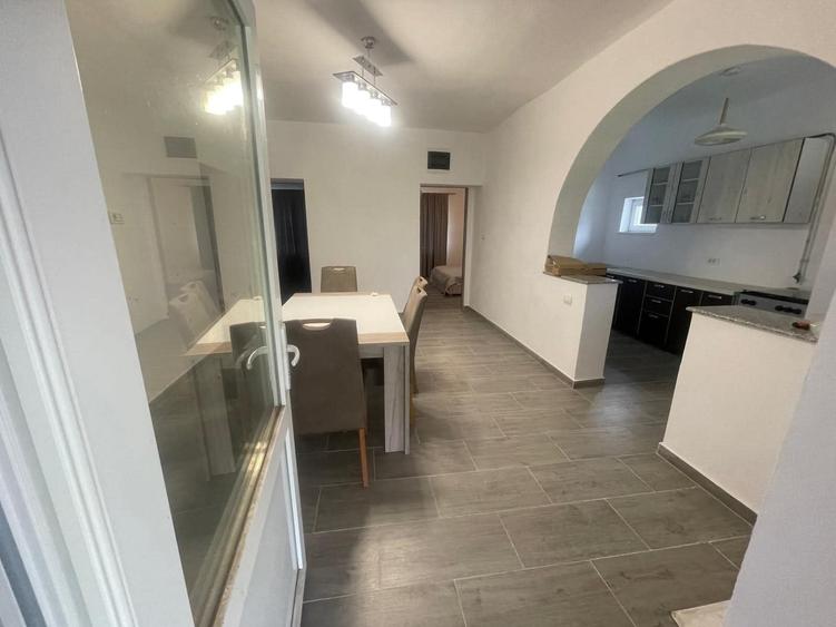 Casă cu 3 camere în Central