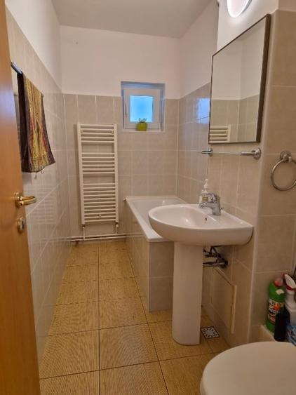 Apartament cu 2 camere decomandat în Centrul Civic