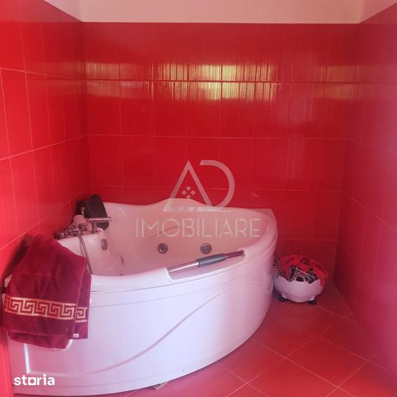Casă cu 5 camere cu Teren 1786 Mp în Central