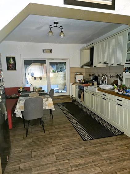 Casă cu 3 camere cu Teren 385 Mp în Valu lui Traian