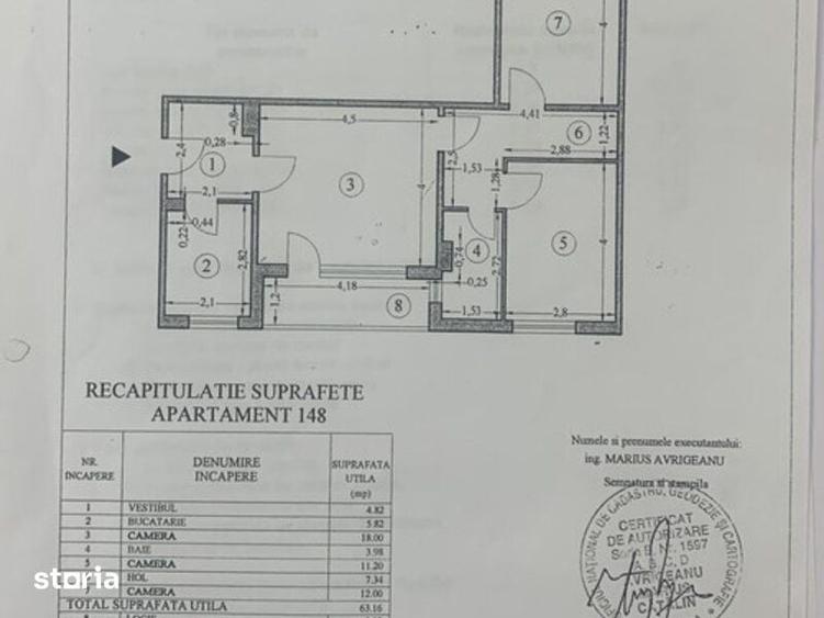 Apartament cu 3 camere în Tei