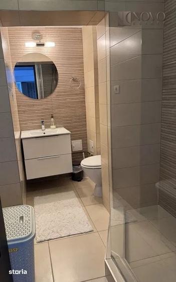 Apartament cu 2 camere semidecomandat în Centrul Civic