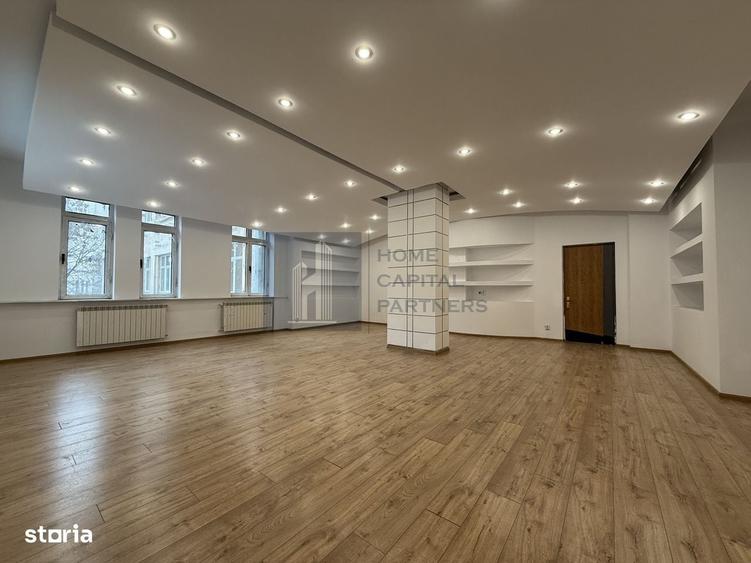 Spațiu comercial, de 4,447 mp, în P-ța Universității
