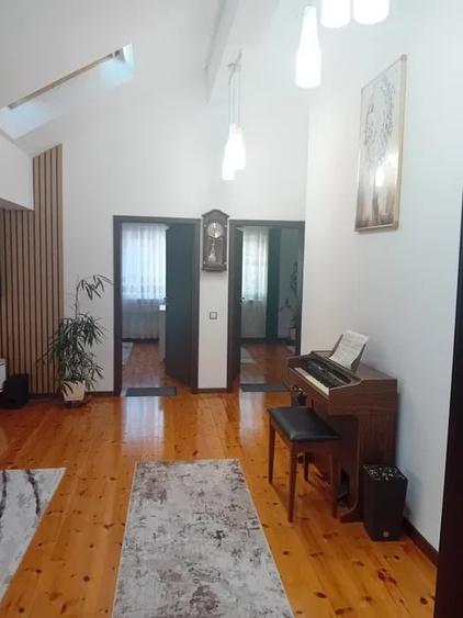 Apartament cu 5 camere decomandat, mobilat în Mănăștur