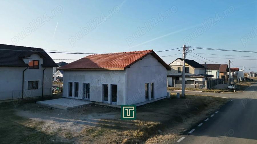 Casă cu 3 camere cu Teren 303 Mp în Fântânele
