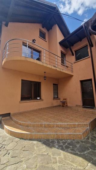 Duplex cu 2 camere cu Canalizare în Tractorul