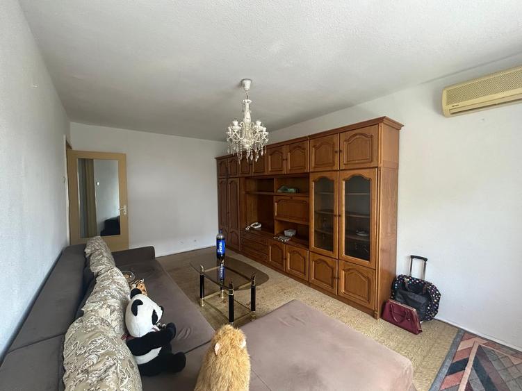 Apartament cu 2 camere decomandat în Trivale
