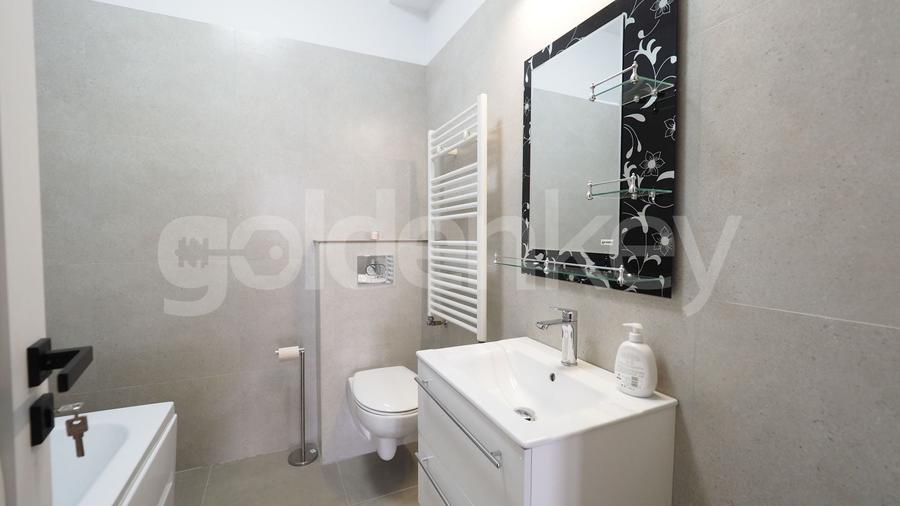Apartament cu 3 camere decomandat, mobilat în Barbu Văcărescu