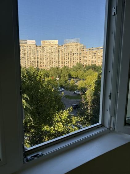 Apartament cu 3 camere decomandat, mobilat în P-ța Alba Iulia