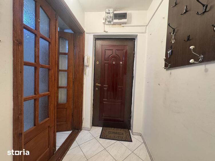 Apartament cu 3 camere decomandat în Tătărași