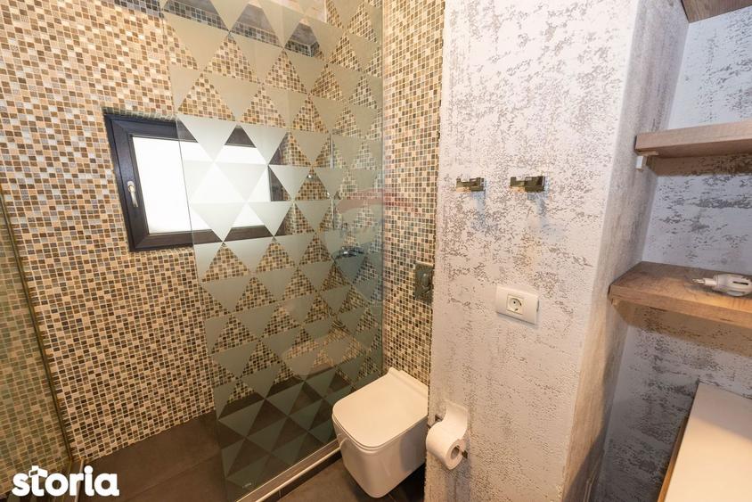 Apartament cu 4 camere, mobilat în Libertății