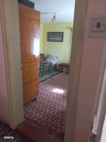 Casă cu 4 camere în Cocorăștii Grind