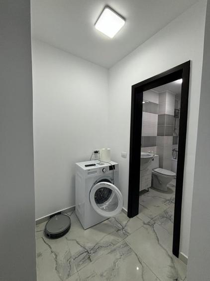 Garsonieră decomandată, mobilată în Valea Lupului