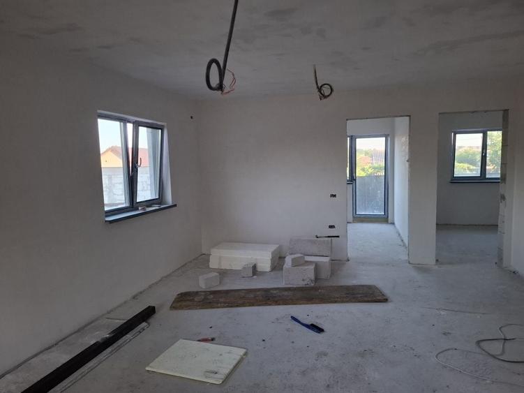 Casă cu 3 camere în Agigea