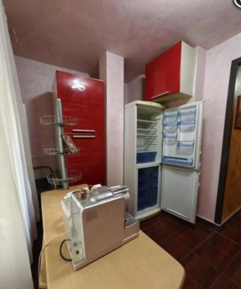 Garsonieră decomandată în Brâncoveanu
