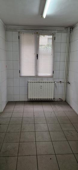 Apartament cu 3 camere în Drumul Taberei