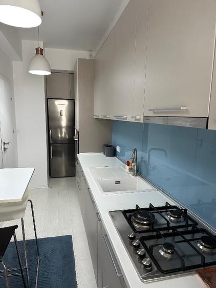 Apartament cu 3 camere decomandat, mobilat în Tomis Nord