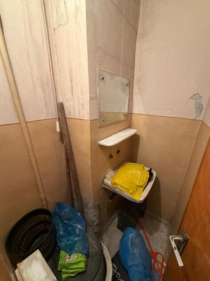 Apartament cu 3 camere decomandat în Berceni