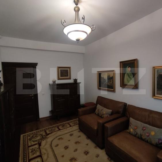 Casă individuală cu 5 camere cu Garaj în Bucium
