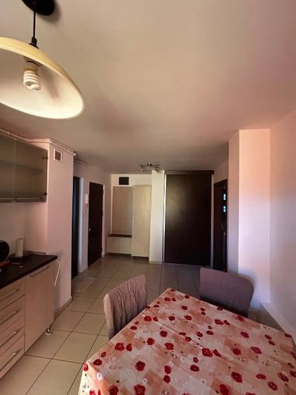 Apartament cu 2 camere decomandat, mobilat în Sinaia