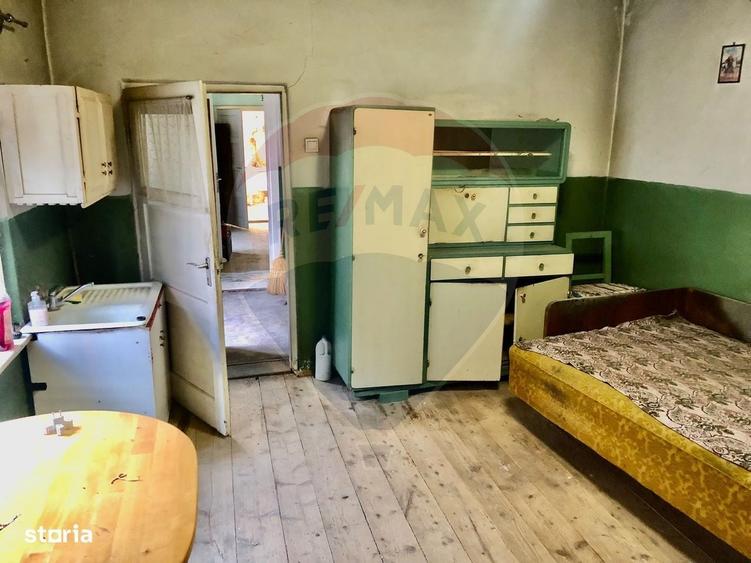 Casă cu 4 camere cu Teren 979 Mp în Tohanu Vechi