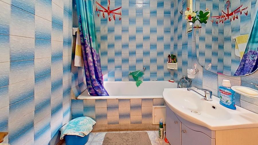 Apartament cu 3 camere decomandat în Pantelimon