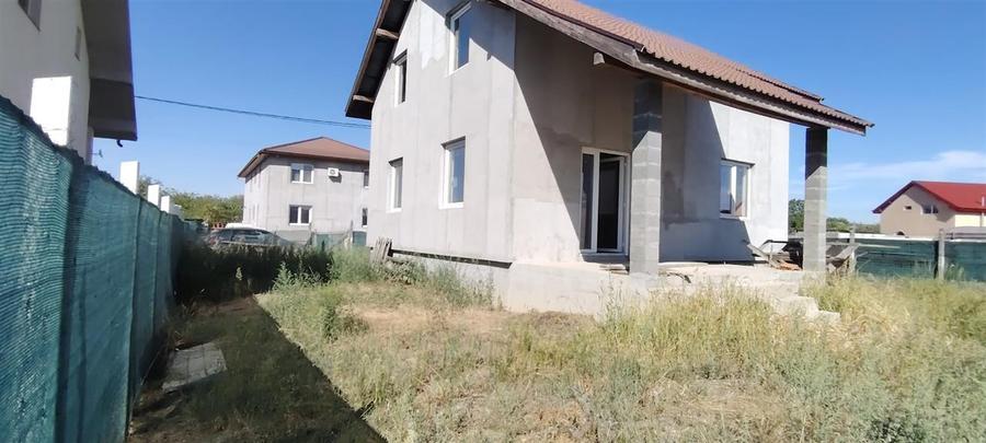 Casă cu 5 camere cu Teren 357 Mp în Episcopia Bihorului
