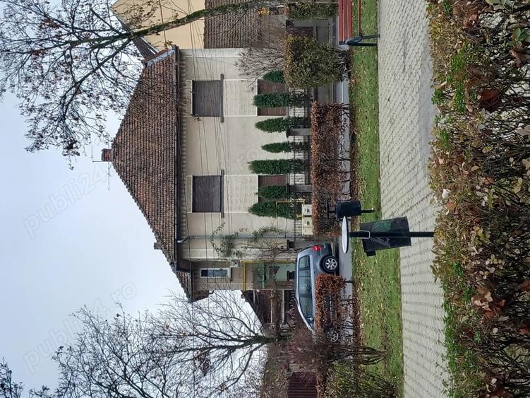 Apartament cu 3 camere semidecomandat în Nord