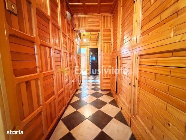 Apartament cu 3 camere decomandat în Cerbu