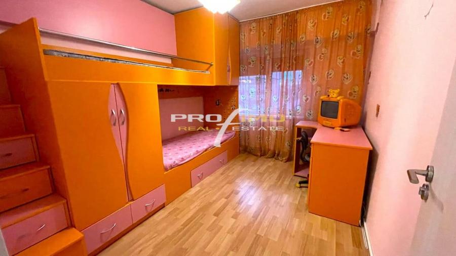 Apartament cu 3 camere decomandat în ICIL