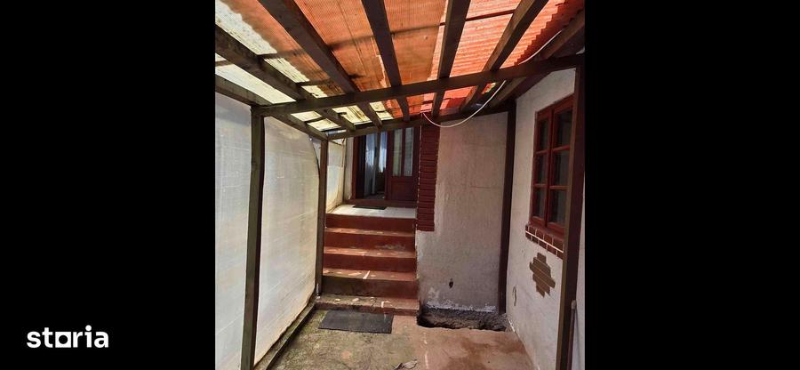Casă cu 3 camere cu Teren 744 Mp în Decebal