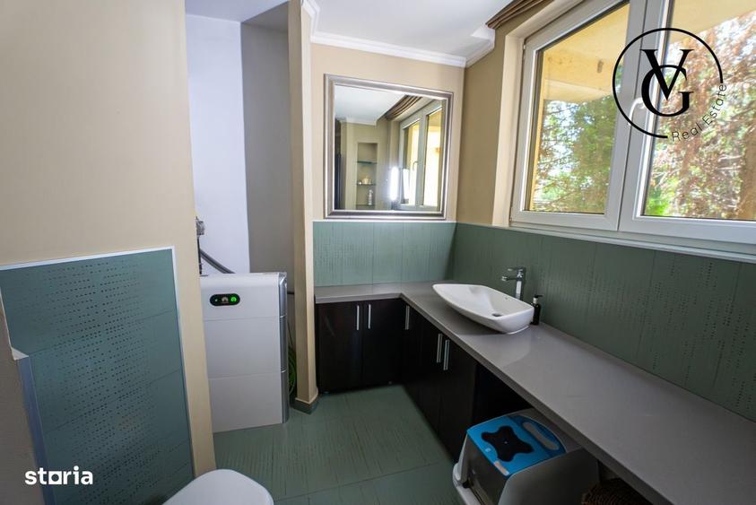 Casă cu 4 camere în Ostratu