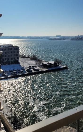 Apartament cu 3 camere semidecomandat, mobilat în Central