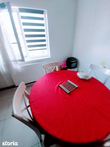 Apartament cu 2 camere decomandat în Plopilor