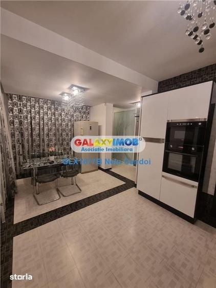 Casă cu 4 camere cu Teren 250 Mp în Central