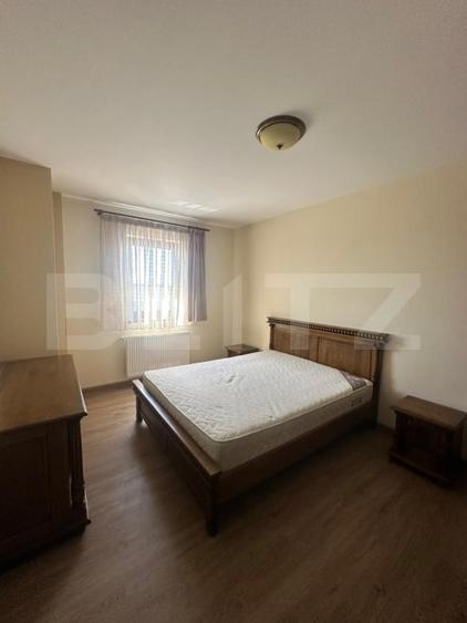 Apartament cu 3 camere decomandat, mobilat în Moșnița Nouă