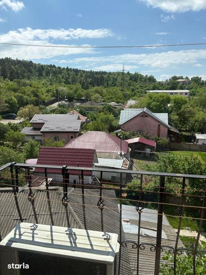 Apartament cu 2 camere decomandat în Podu Roș