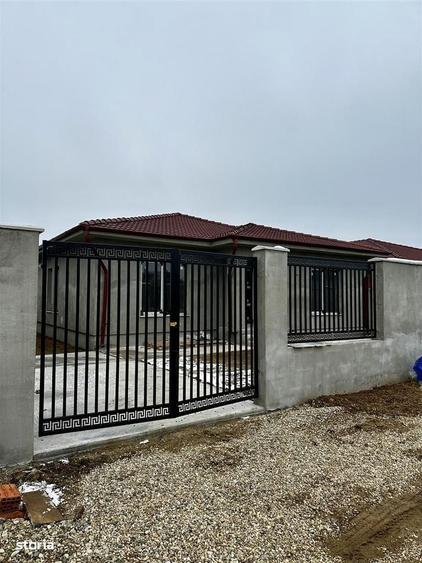 Casă cu 3 camere în Central
