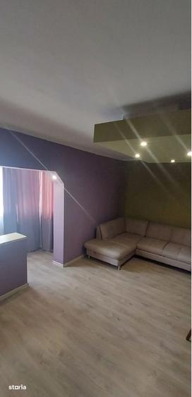 Apartament cu 3 camere decomandat în Alexandru cel Bun