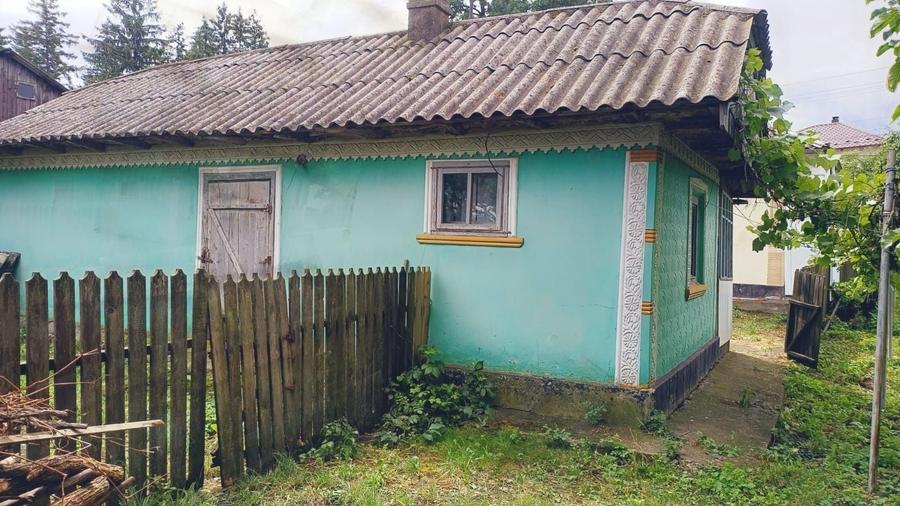 Casă cu 3 camere cu Teren 4000 Mp în Lișna