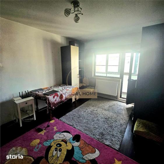 Apartament cu 4 camere în Dacia