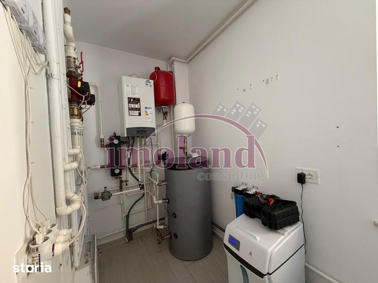Casă cu 6 camere cu Teren 500 Mp în Central