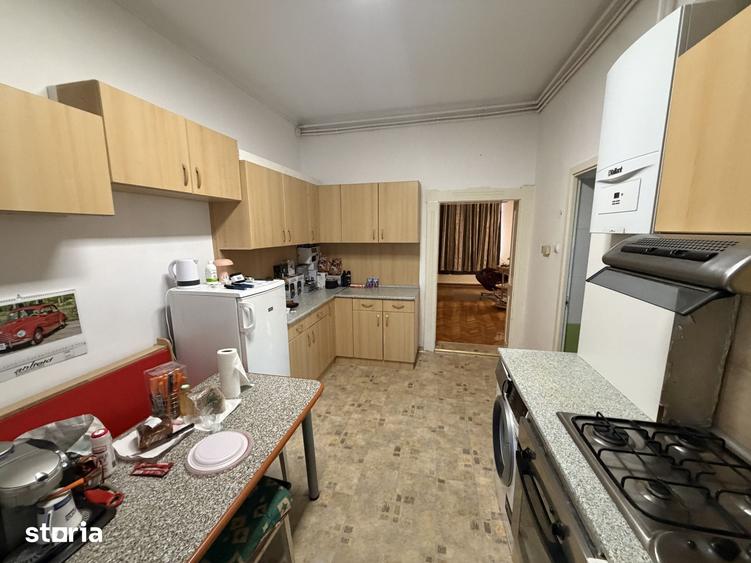 Casă cu 3 camere cu Teren 340 Mp în Libertății