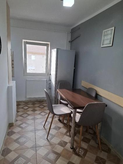 Garsonieră decomandată în Lunei