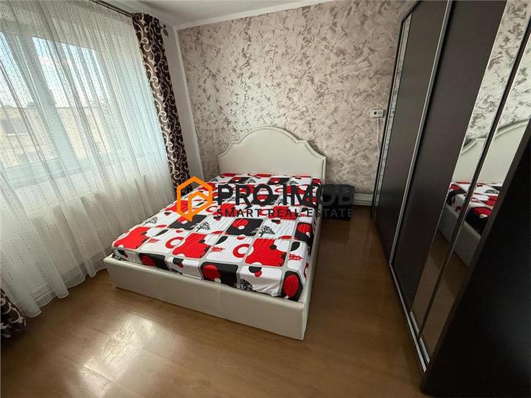 Apartament cu 2 camere decomandat, mobilat în Micro 5