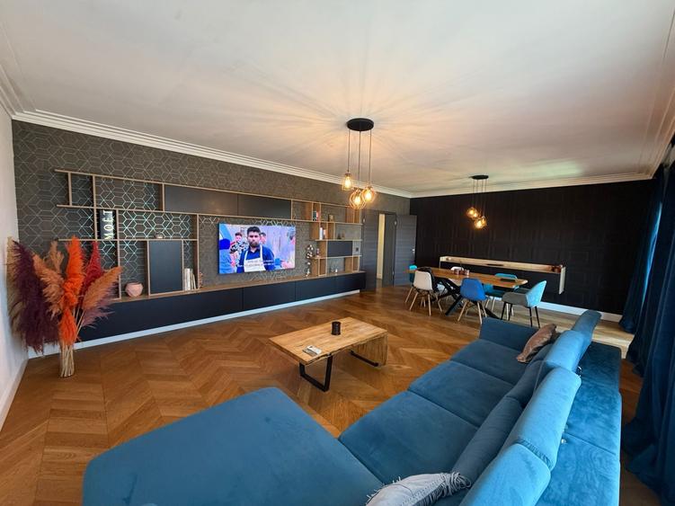 Apartament cu 4 camere decomandat în Floreasca