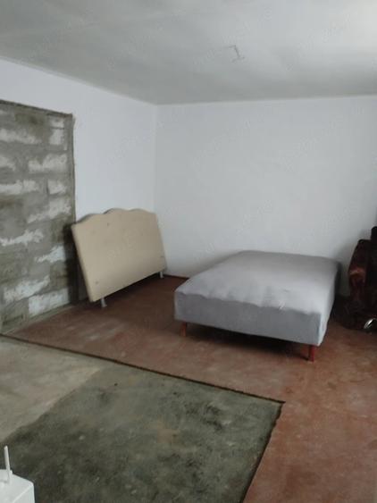 Casă cu 4 camere cu Teren 1600 Mp în Central